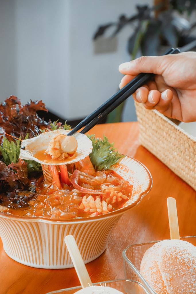 恆春美食｜肥貓南洋餐室:沉浸在自然系中品嚐異國料理，開胃順口的道地的南洋菜，寵物友善餐廳