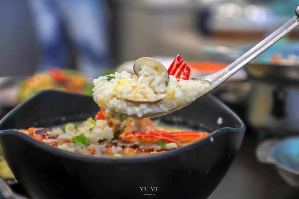 船帆石美食推薦｜海咖現撈海產，有價目表的海鮮熱炒，大推必點日本生蠔、綜合生魚片、招牌乾煎倒吊魚，來支持永續海洋生態的暖心老闆