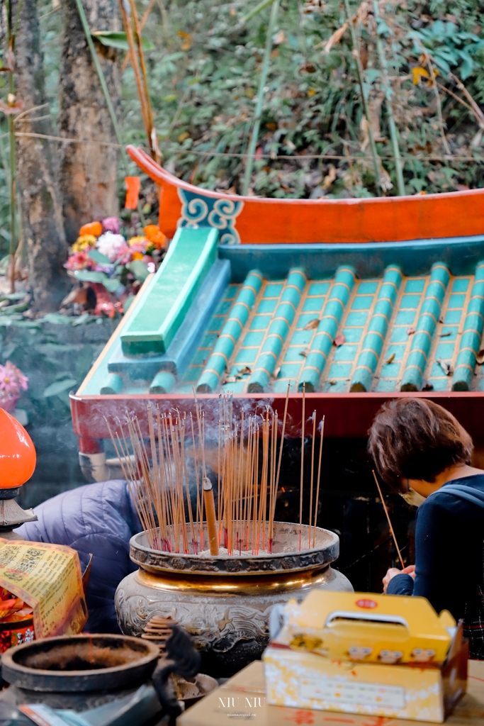 南投景點｜中寮石龍宮泡麵土地公，求財運必來，還可以免費吃泡麵，有吃有保佑