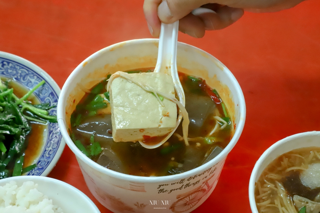 花蓮鳳林美食｜游翁韭菜臭豆腐，現炸韭菜的獨特美味，菜單上每一種都必點