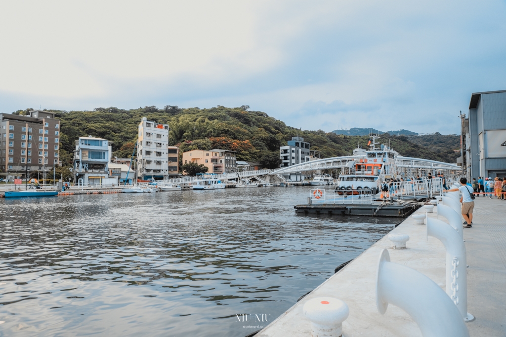 鼓山魚市場｜全台唯一有冷氣吹的魚市場，鼓山輪渡站高雄新景點，搭船逛市場吃海鮮、吃冰一次滿足