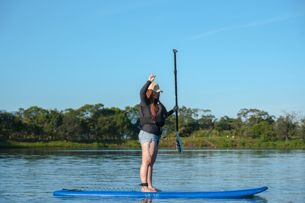 What SUP Instructor划涉立槳｜日月潭SUP體驗教學，超夢幻美到破表的日出團，贈專業單眼、空拍影像紀錄