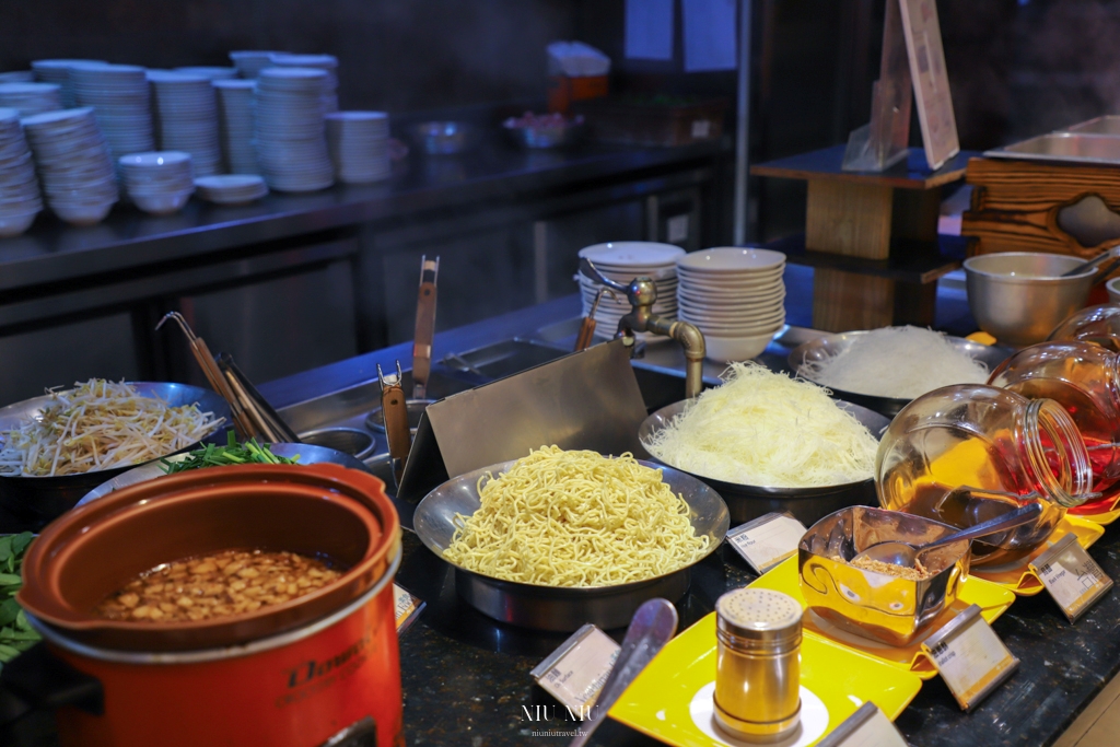 花蓮市美食｜福容大飯店花蓮-田園咖啡廳自助百匯，台味美食節新登場，烤鴨牛排海鮮啤酒吃到飽