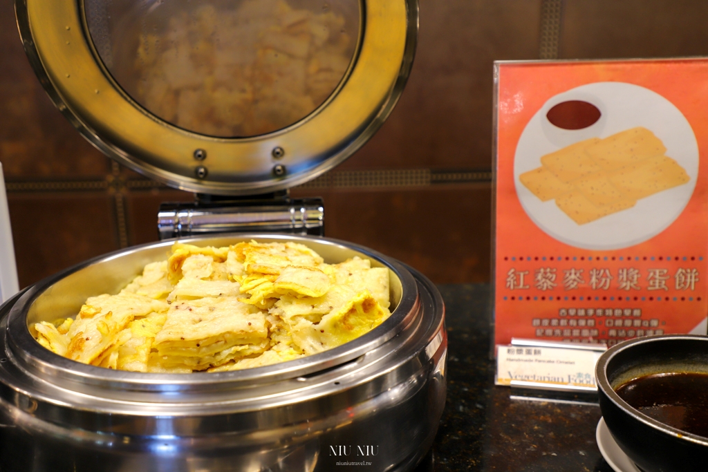 花蓮飯店推薦｜福容大飯店花蓮Fullon Hotel Hualien，海景雙人房就可以輕鬆看日出，全台獨家可樂果主題房開箱，入住就送可樂果、還能免費體驗穿旗袍