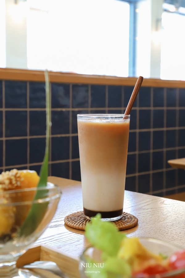 成功海銀行｜台東成功美食，進來土地銀行吃海味套餐，轉角遇見成功鎮漁業文化(含最新菜單)