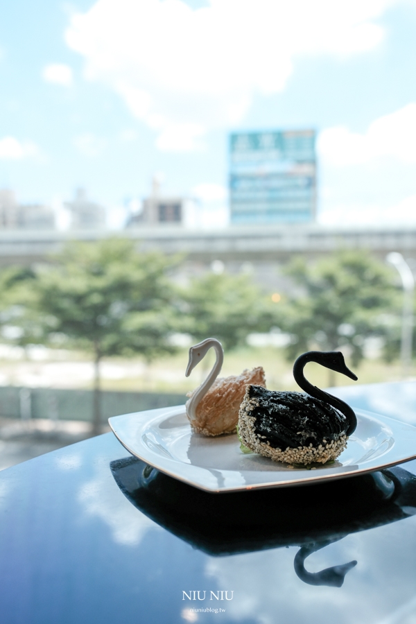 台中最新人氣美食｜台中李方艾美酒店樂美中餐廳-粵菜港點暢享，40道頂級粵菜港點通通無限吃到飽(含菜單)