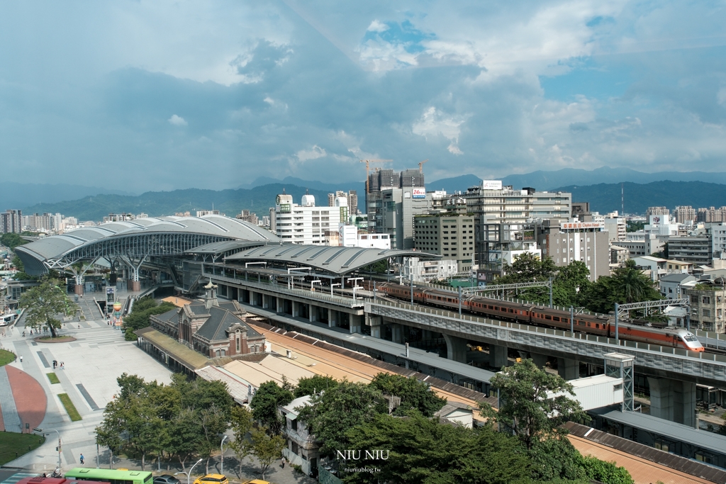 台中火車站住宿推薦｜Le Méridien Taichung 台中李方艾美酒店，一下站就能入住五星級酒店，180度絕美高空景觀玻璃泳池，超美夜景高空酒吧，周邊玩樂景點清單推薦