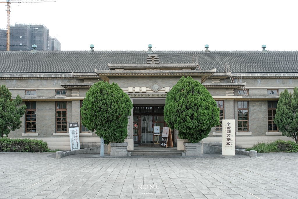 台中火車站住宿推薦｜Le Méridien Taichung 台中李方艾美酒店，一下站就能入住五星級酒店，180度絕美高空景觀玻璃泳池，超美夜景高空酒吧，周邊玩樂景點清單推薦