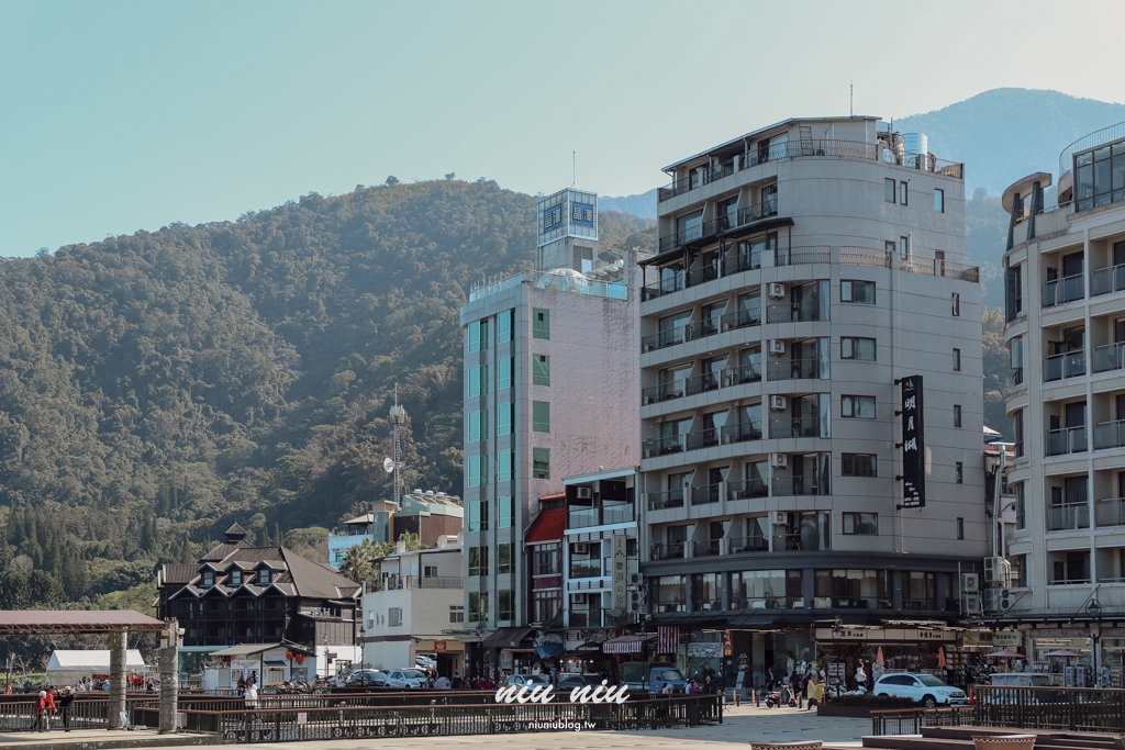 日月潭晶澤會館｜伊達邵住宿推薦，全湖景雙人浴缸景觀套房，一下樓就可以搭船逛伊達邵老街