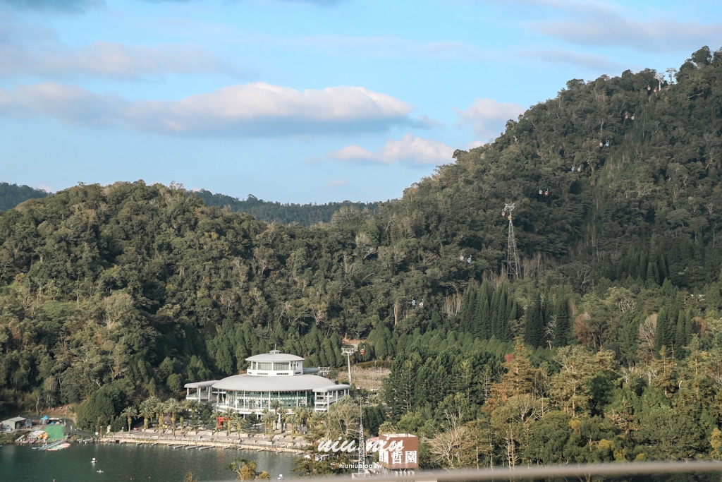 南投日月潭住宿推薦｜日月潭力麗溫德姆溫泉酒店，九族賞櫻野餐加門票纜車免費升等泡湯房型，還可以一路吃到12點的自然醒早午餐