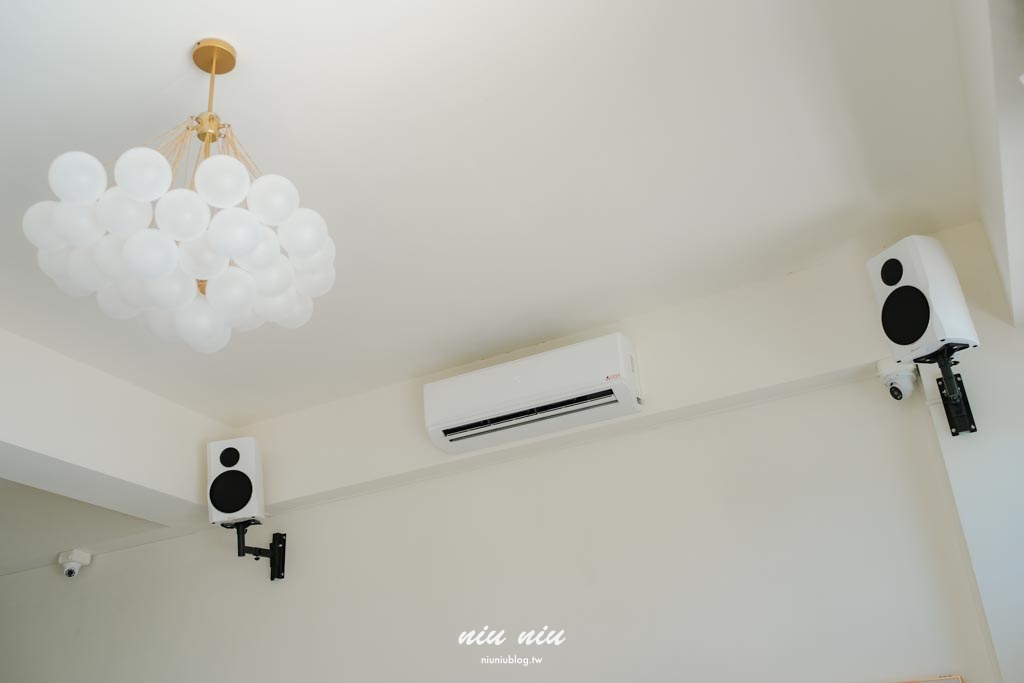 青寓白 Blue inn White｜屏東車城包棟民宿推薦，浪漫到位的白系奶油風民宿，邂逅夕陽光影的濃厚渡假感，墾丁民宿烤肉卡拉ok麻將泳池