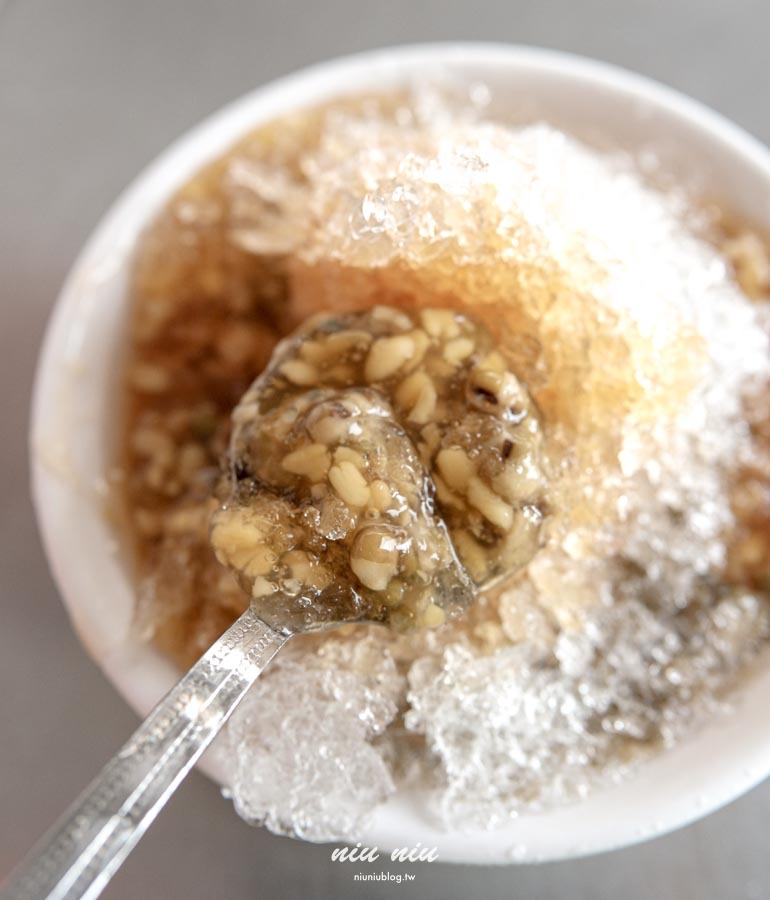屏東車城美食｜正記黃家綠豆蒜，來車城必吃的特色銅板價美食，一年四季都適合來上一碗的小點心