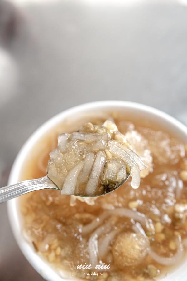 屏東車城美食｜正記黃家綠豆蒜，來車城必吃的特色銅板價美食，一年四季都適合來上一碗的小點心