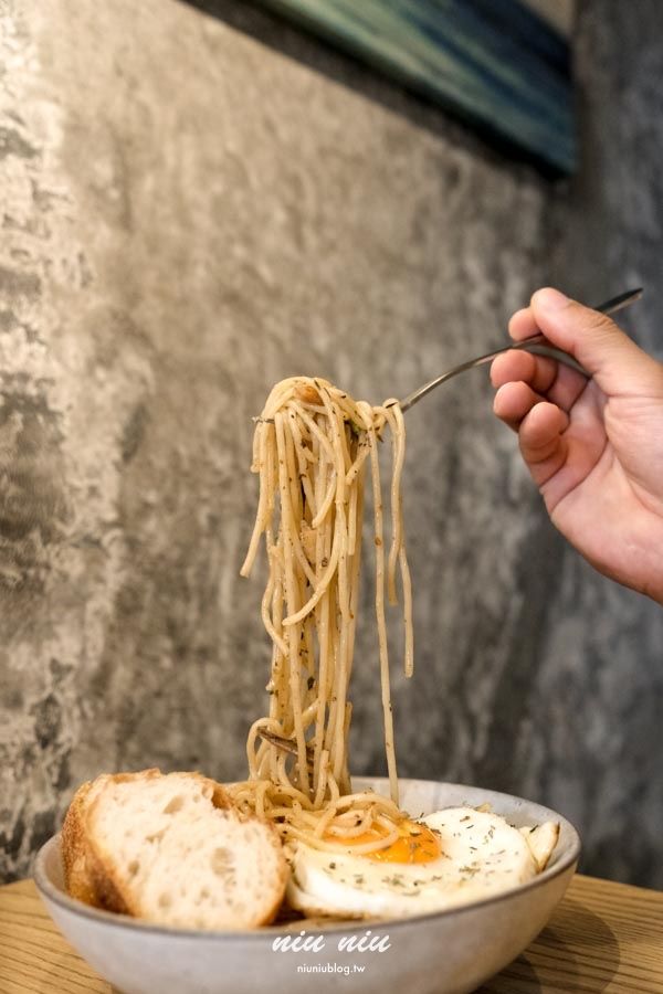 台東早午餐推薦｜好時好日煎焙咖啡，隱身巷弄的人氣美食，永遠吃不膩的可頌三明治