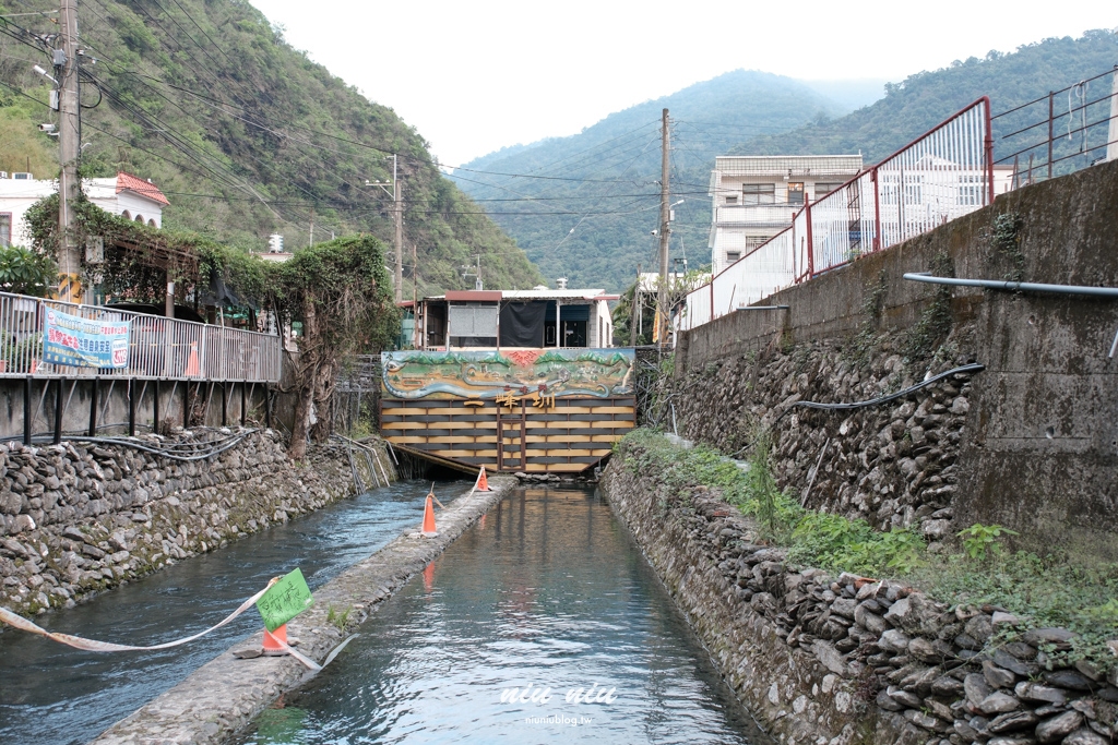 屏東免費景點一日遊｜來義鄉二峰圳，一處親子天然滑水道，適合大人的屏東玩水景點推薦