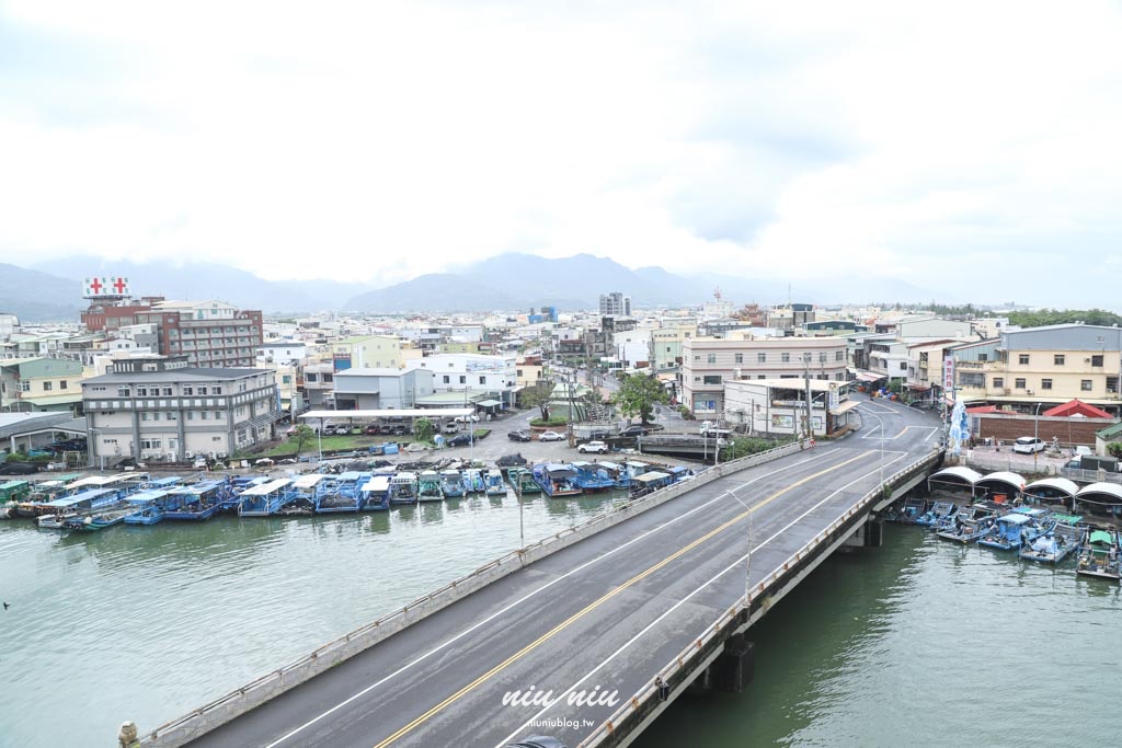 屏東枋寮住宿推薦｜愛琴海岸海景精品民宿，枋寮漁港海景第一排浪漫山海景緻，適合包棟渡假首選，無邊際泳池/烤肉/KTV/電動麻將