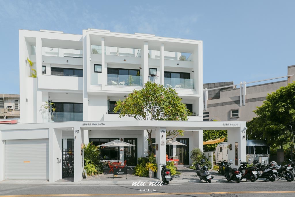 台東住宿推薦｜廷海特潮流民宿武昌館，下樓就可以吃到台東人氣早午餐，專屬密碼電梯直達房間，讓旅途慢下來的北歐質感白系宅