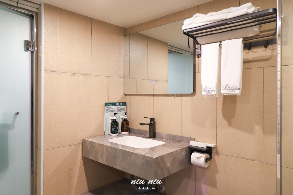 台東市住宿推薦｜友愛山序漫旅，多種房型背包客也適合，步行就到正氣路美食街