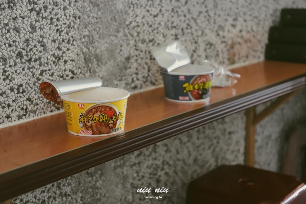 台東池上福德宮泡麵土地公｜免費泡麵＋精品咖啡 還能唱卡拉OK！稻田鐵道風光超好拍