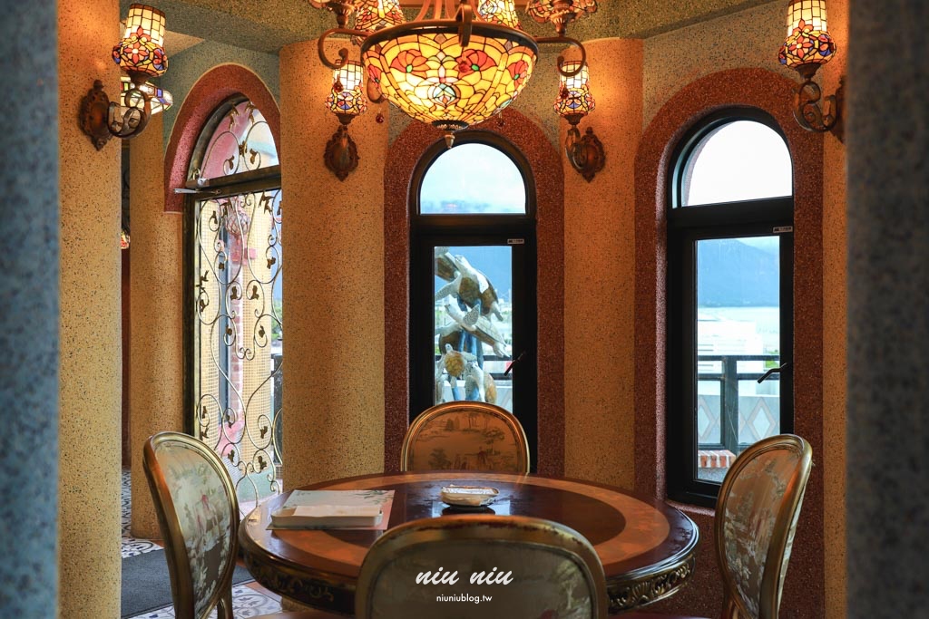 花蓮七星潭海景飯店推薦｜水上明月海景渡假旅店，一泊二食奢華頂級住宿，享受高空SPA泳池與特色7D電影院