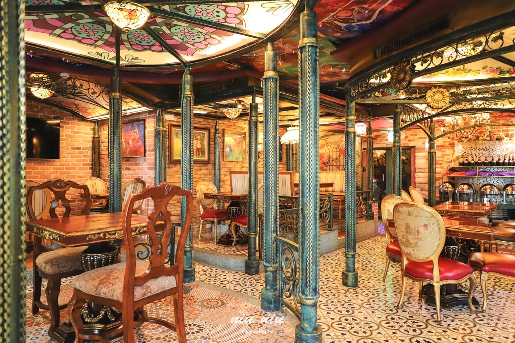 花蓮七星潭海景飯店推薦｜水上明月海景渡假旅店，一泊二食奢華頂級住宿，享受高空SPA泳池與特色7D電影院