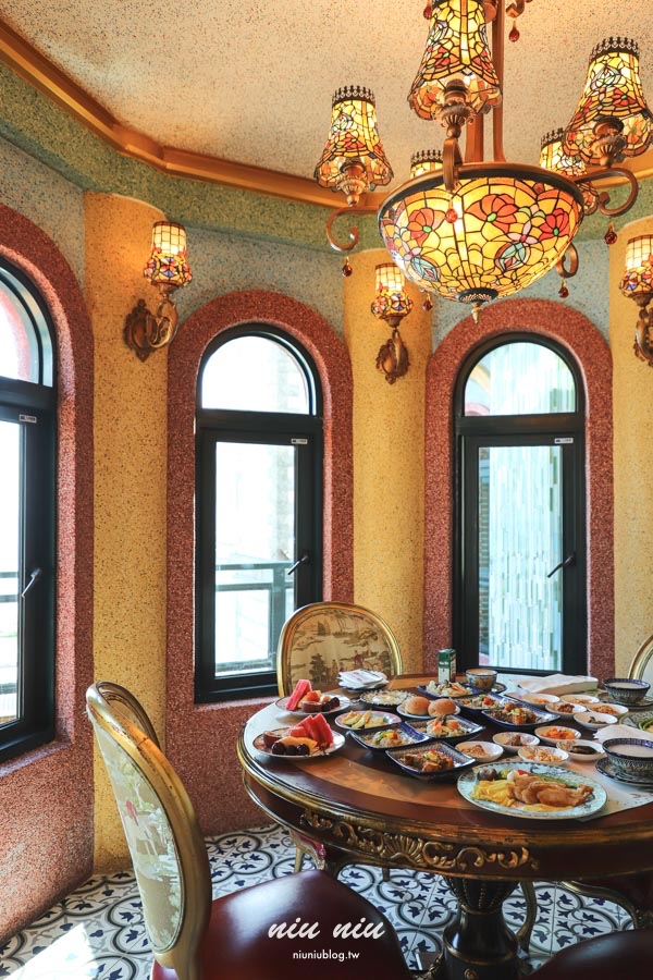花蓮七星潭海景飯店推薦｜水上明月海景渡假旅店，一泊二食奢華頂級住宿，享受高空SPA泳池與特色7D電影院