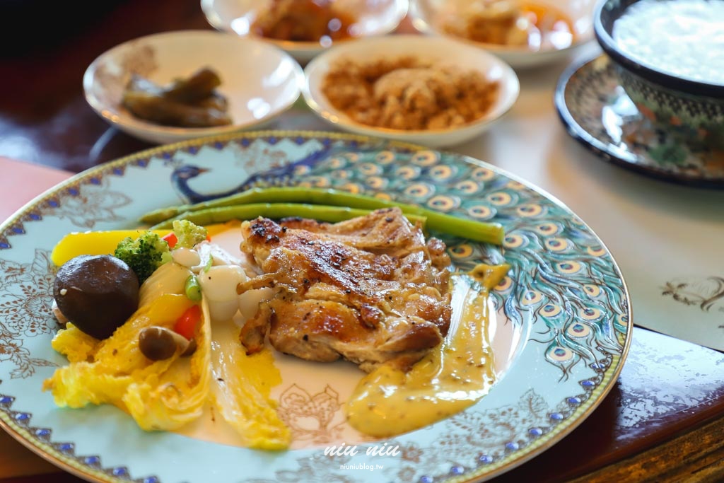 花蓮七星潭海景飯店推薦｜水上明月海景渡假旅店，一泊二食奢華頂級住宿，享受高空SPA泳池與特色7D電影院