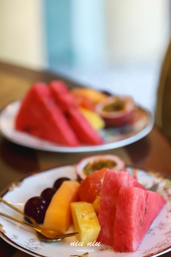 花蓮七星潭海景飯店推薦｜水上明月海景渡假旅店，一泊二食奢華頂級住宿，享受高空SPA泳池與特色7D電影院