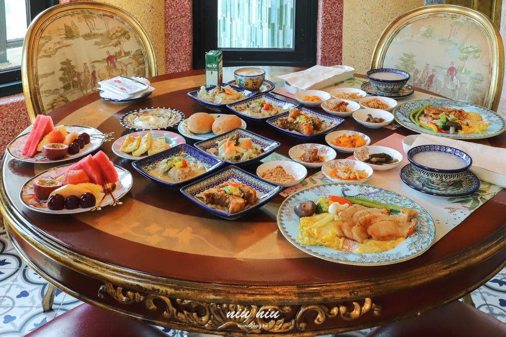 花蓮七星潭海景飯店推薦｜水上明月海景渡假旅店，一泊二食奢華頂級住宿，享受高空SPA泳池與特色7D電影院