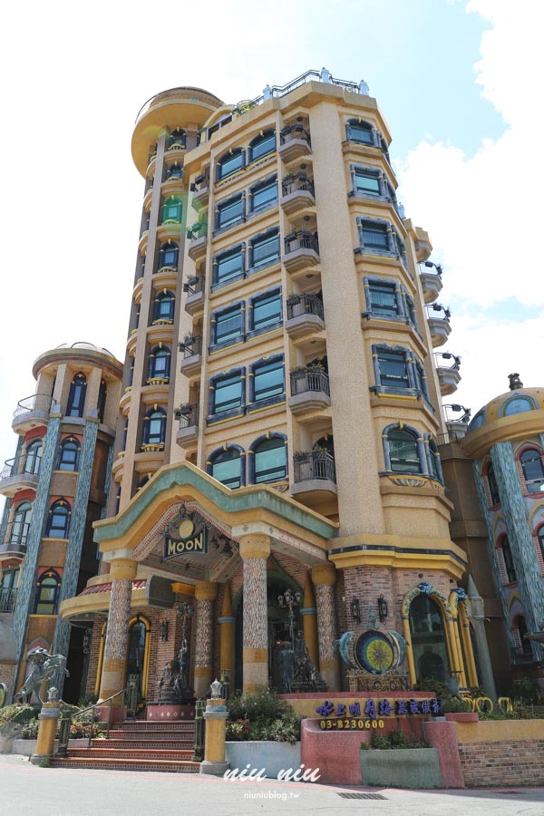 花蓮七星潭海景飯店推薦｜水上明月海景渡假旅店，一泊二食奢華頂級住宿，享受高空SPA泳池與特色7D電影院