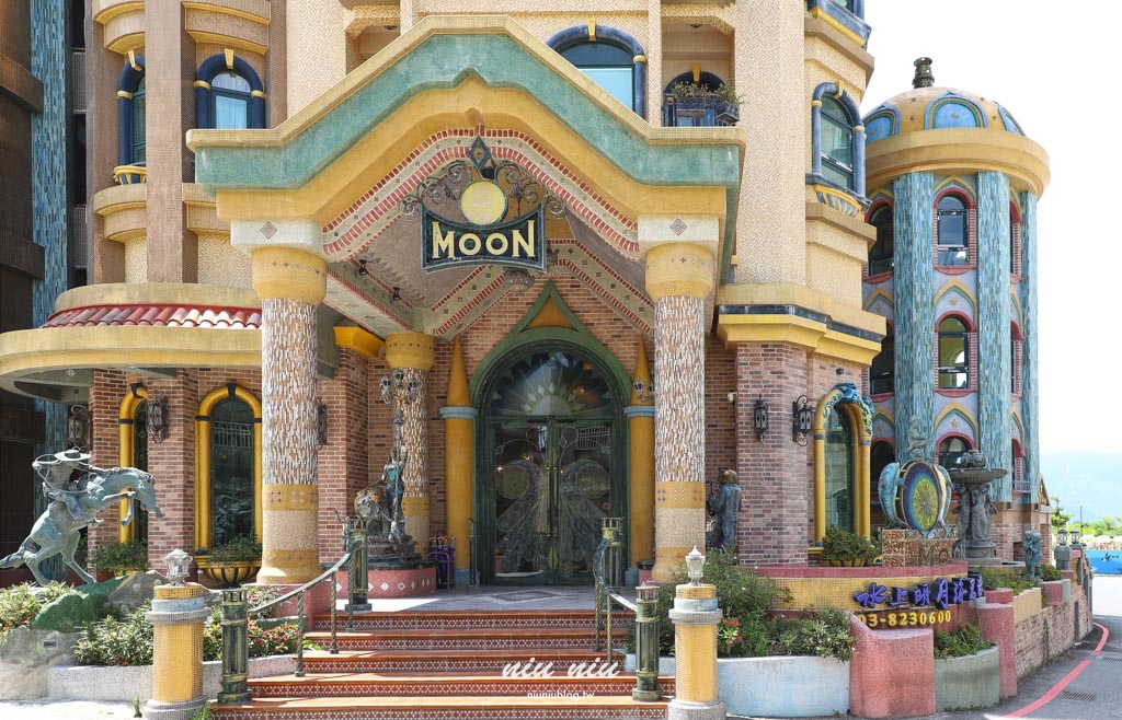 花蓮七星潭海景飯店推薦｜水上明月海景渡假旅店，一泊二食奢華頂級住宿，享受高空SPA泳池與特色7D電影院