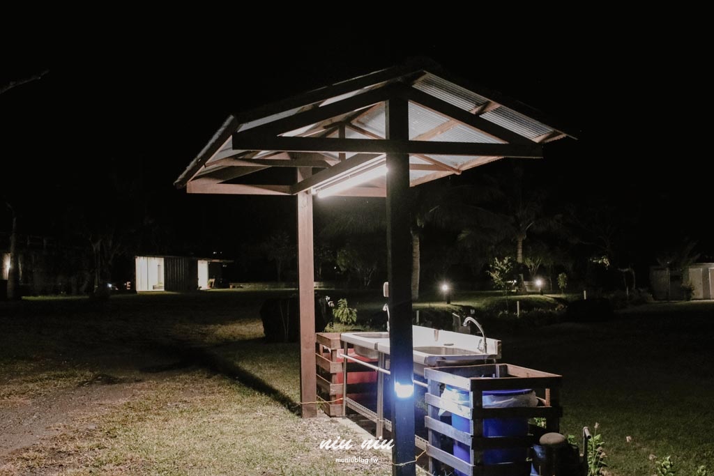 台東海景露營推薦｜忘塵露營區：距離長濱市區僅5分鐘，開著VANTEL美學車中泊露營去！