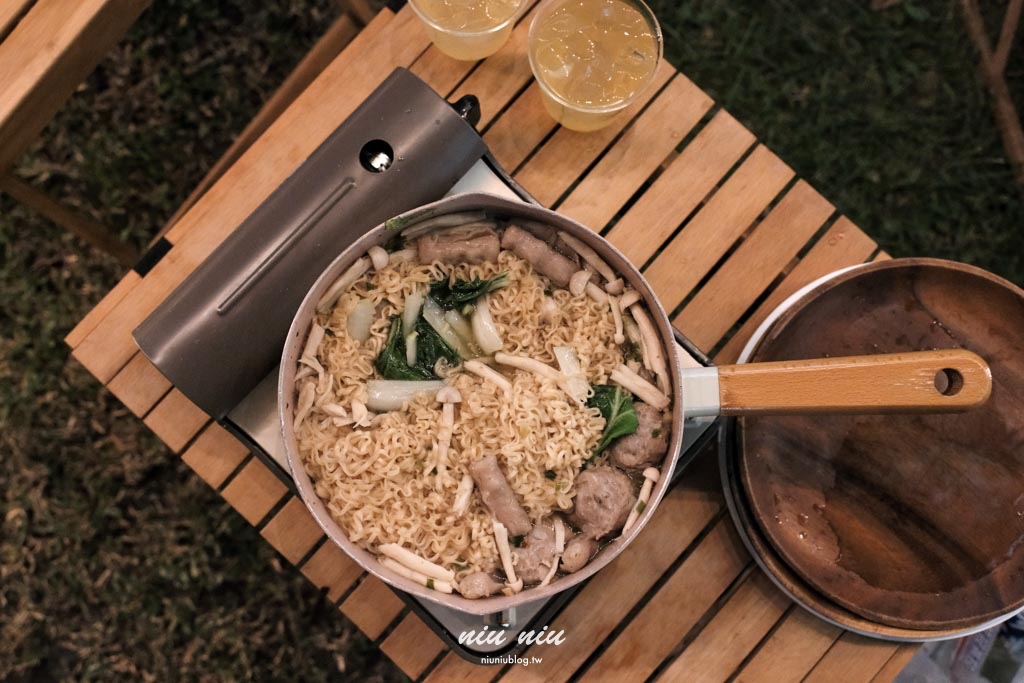 台東海景露營推薦｜忘塵露營區：距離長濱市區僅5分鐘，開著VANTEL美學車中泊露營去！