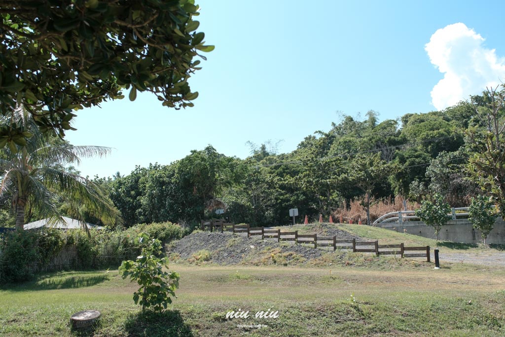 台東海景露營推薦｜忘塵露營區：距離長濱市區僅5分鐘，開著VANTEL美學車中泊露營去！