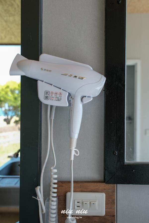 台東海景露營推薦｜忘塵露營區：距離長濱市區僅5分鐘，開著VANTEL美學車中泊露營去！