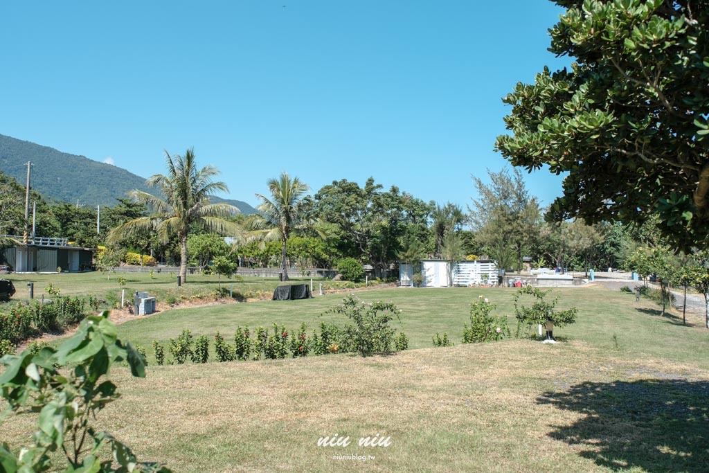 台東海景露營推薦｜忘塵露營區：距離長濱市區僅5分鐘，開著VANTEL美學車中泊露營去！