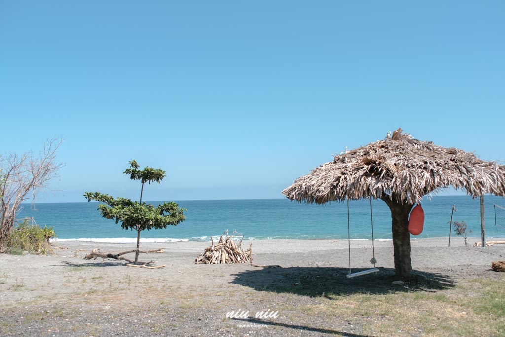 台東海景露營推薦｜忘塵露營區：距離長濱市區僅5分鐘，開著VANTEL美學車中泊露營去！