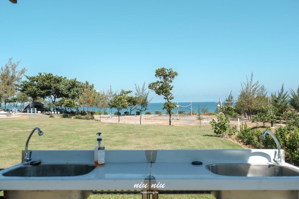 台東海景露營推薦｜忘塵露營區：距離長濱市區僅5分鐘，開著VANTEL美學車中泊露營去！