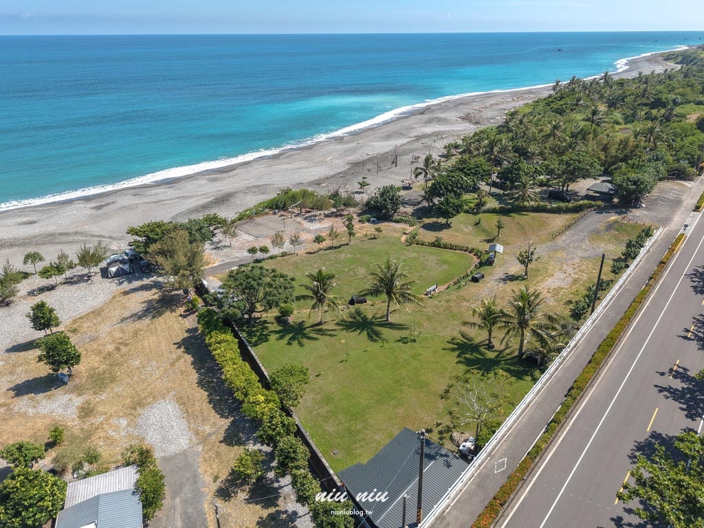 台東海景露營推薦｜忘塵露營區：距離長濱市區僅5分鐘，開著VANTEL美學車中泊露營去！