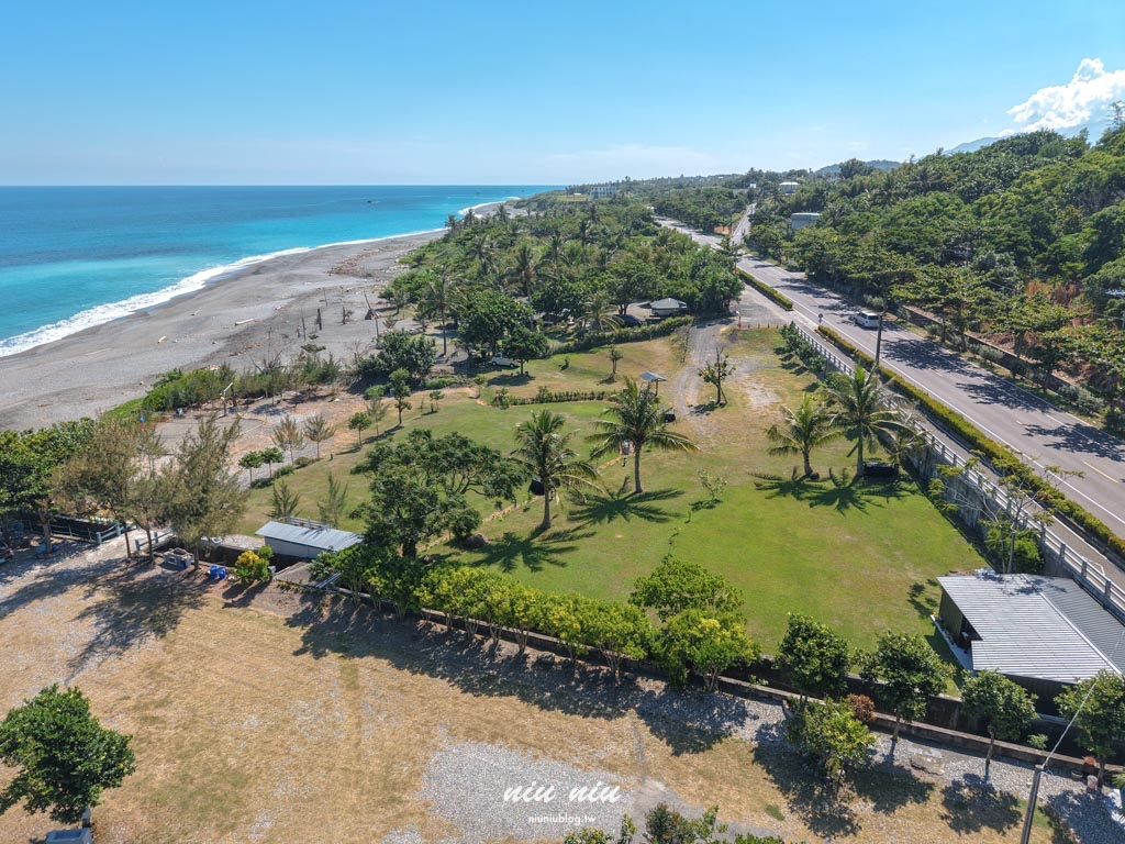 台東海景露營推薦｜忘塵露營區：距離長濱市區僅5分鐘，開著VANTEL美學車中泊露營去！