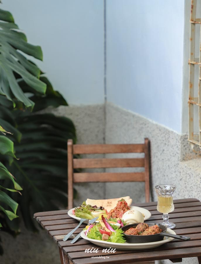 台東早午餐推薦｜草民Tsao Min：空軍眷村老宅改造的綠色空間，被植物包圍的療癒餐廳
