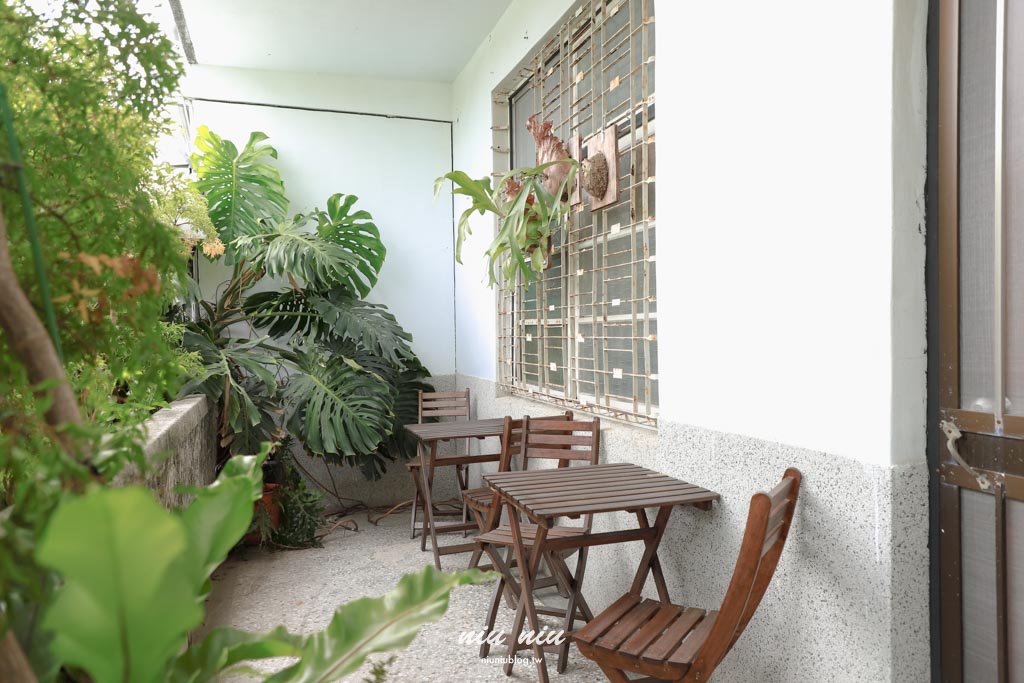 台東早午餐推薦｜草民Tsao Min：空軍眷村老宅改造的綠色空間，被植物包圍的療癒餐廳