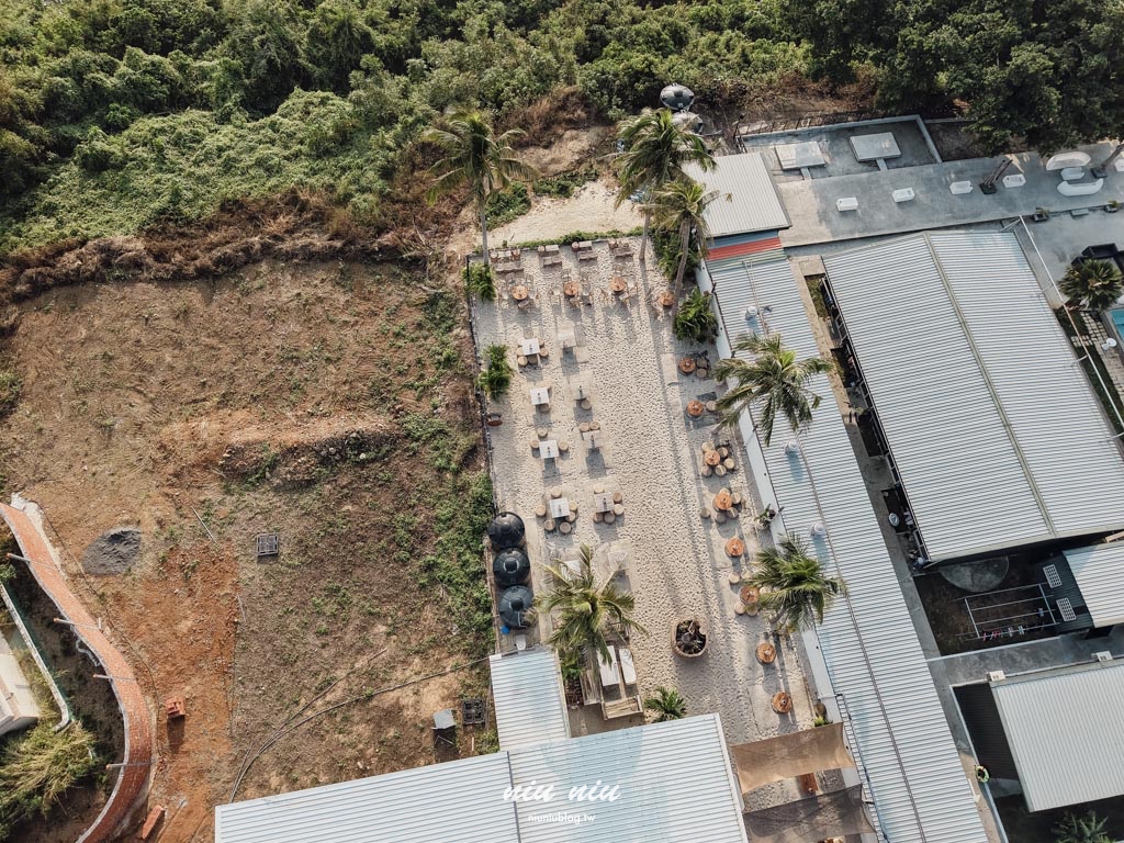 屏東小琉球景點推薦｜Sea Daze Liuqiu，小琉球沙灘酒吧推薦，海景沙灘夕陽秘境