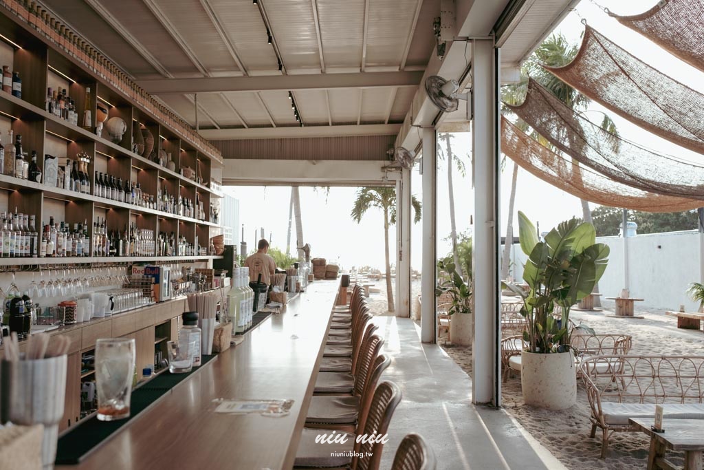 屏東小琉球景點推薦｜Sea Daze Liuqiu，小琉球沙灘酒吧推薦，海景沙灘夕陽秘境