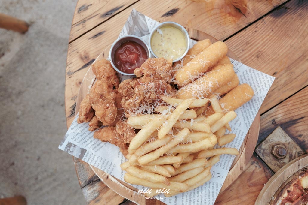 屏東小琉球景點推薦｜Sea Daze Liuqiu，小琉球沙灘酒吧推薦，海景沙灘夕陽秘境