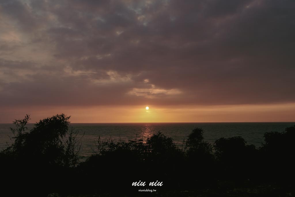 屏東小琉球景點推薦｜Sea Daze Liuqiu，小琉球沙灘酒吧推薦，海景沙灘夕陽秘境