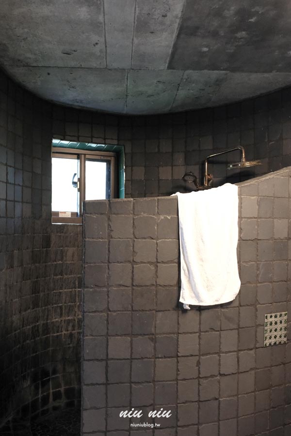 台東沒有地址的咖啡廳｜鯨魚來過，穿越小溪才能抵達小精靈秘境咖啡廳