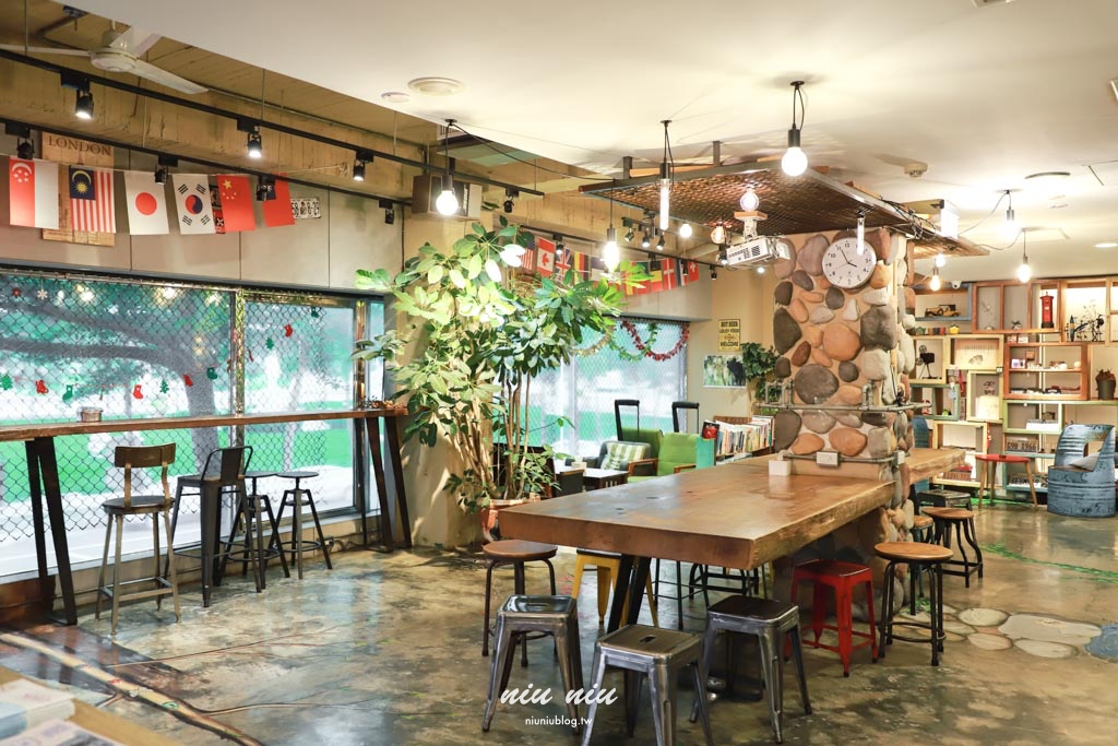 花蓮住宿推薦｜洄瀾窩青年旅舍評價，花蓮火車站正對面，背包客・情侶・家庭都適合