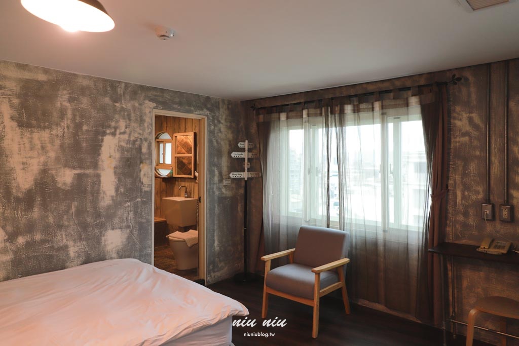 花蓮住宿推薦｜洄瀾窩青年旅舍評價，花蓮火車站正對面，背包客・情侶・家庭都適合