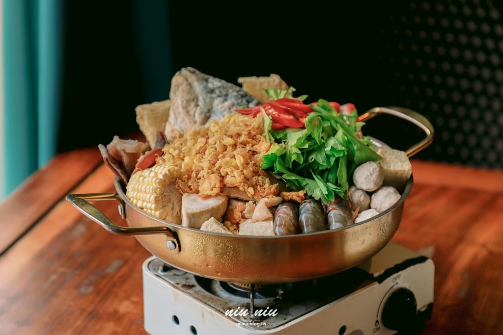 屏東恆春美食｜2026虎炊稻 Höo Triptown 臺菜沙龍，以嶄新面貌重新開館啦，吃飯還能唱KTV，圓桌包廂聚餐人氣首選(含最新菜單)